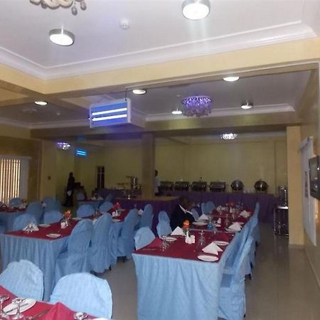 Room In Lodge - Ayalla Hotels And Suites Abuja Exterior foto