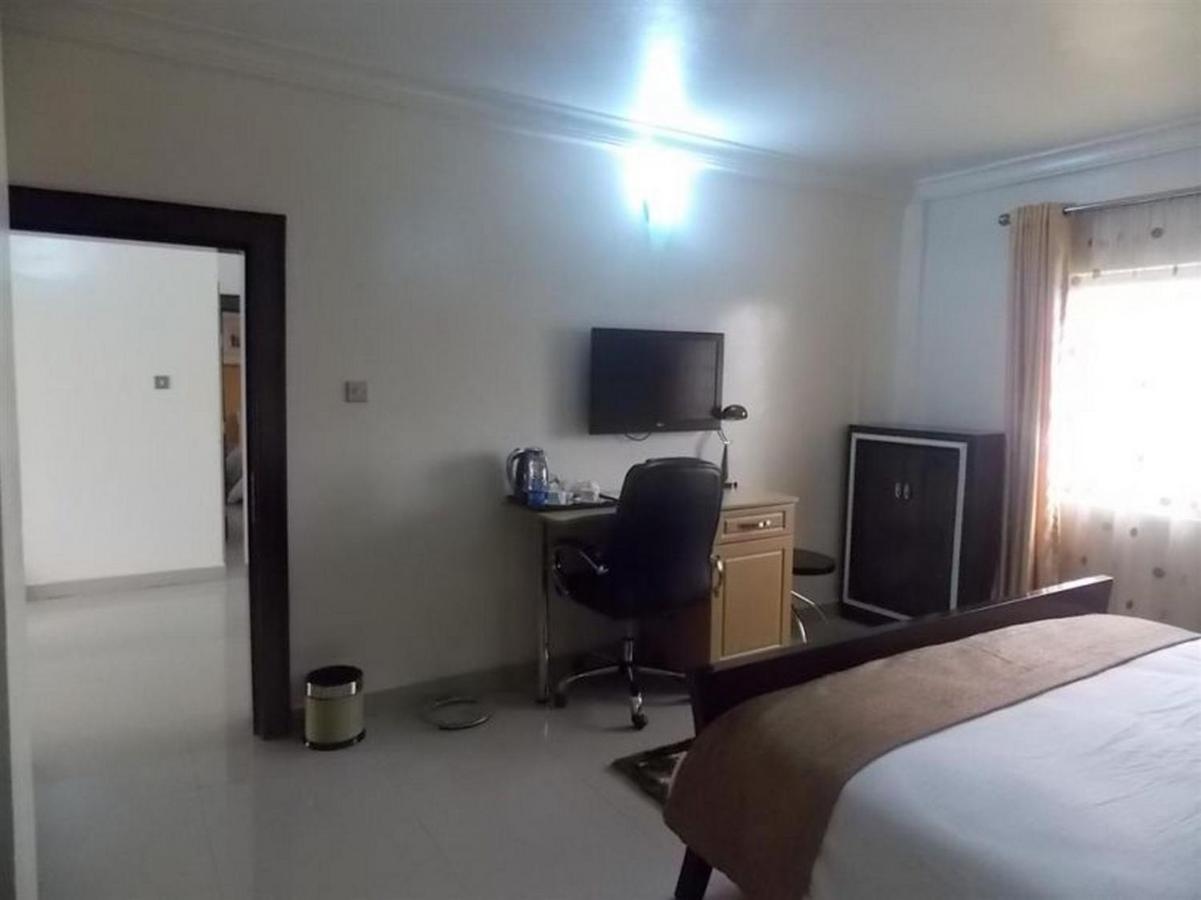 Room In Lodge - Ayalla Hotels And Suites Abuja Exterior foto