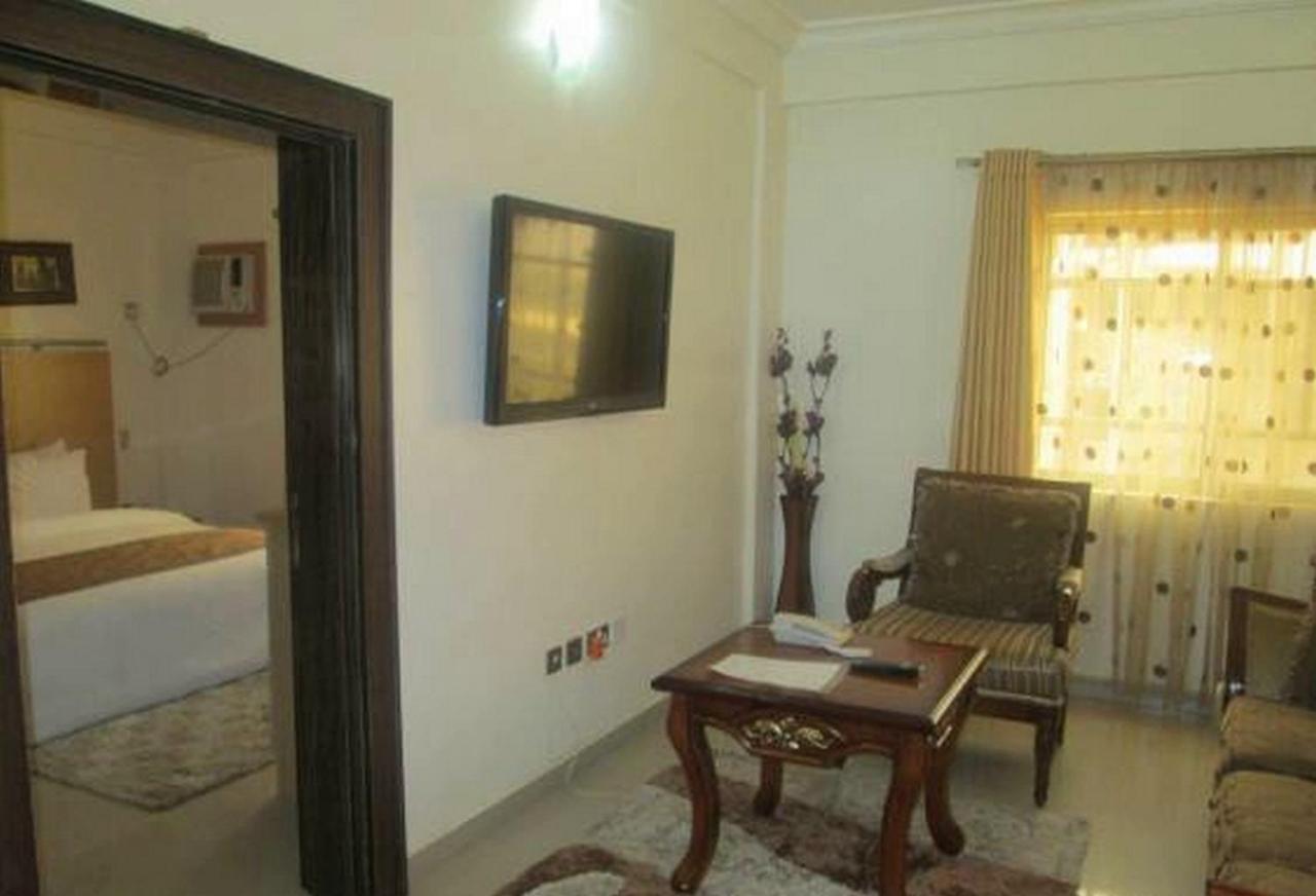 Room In Lodge - Ayalla Hotels And Suites Abuja Exterior foto